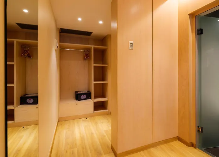 Hotel House
