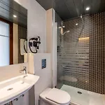 House Hotel