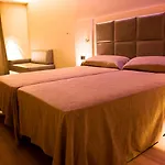 Hotel House 3*