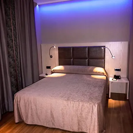 Otel House