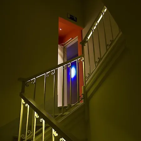 House Hotell 3*