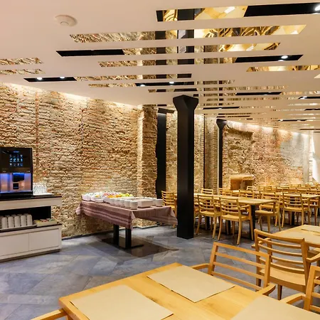 House Otel