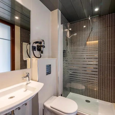 House Hotell