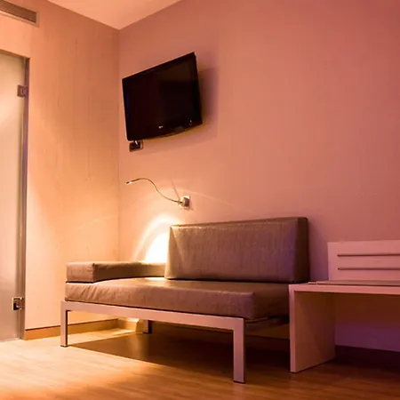 House 3* Barcelona